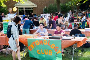 Students visiting student organization booths at K Fest, Student Involvement Fair